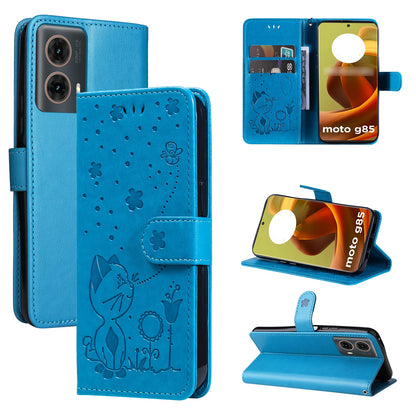 For Motorola Moto G85 Cat and Bee Embossed Flip Leather Phone Case Wallet Cover with Card Slots Cash Pocket Magnetic Stand Protective Shockproof TPU PU Leather Case with Wrist Strap