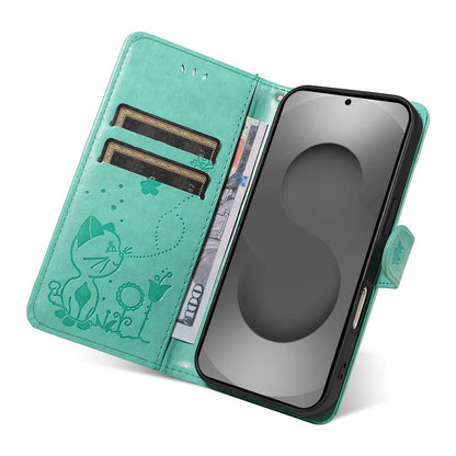 For Samsung Galaxy S26 Ultra 5G Cat and Bee Embossed Flip Leather Phone Case Wallet Cover with Card Slots Cash Pocket Magnetic Stand Protective Shockproof TPU PU Leather Case with Wrist Strap
