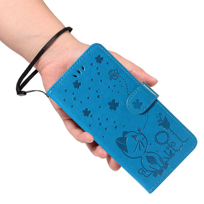 For Google Pixel 10 Pro Cat and Bee Embossed Flip Leather Phone Case Wallet Cover with Card Slots Cash Pocket Magnetic Stand Protective Shockproof TPU PU Leather Case with Wrist Strap